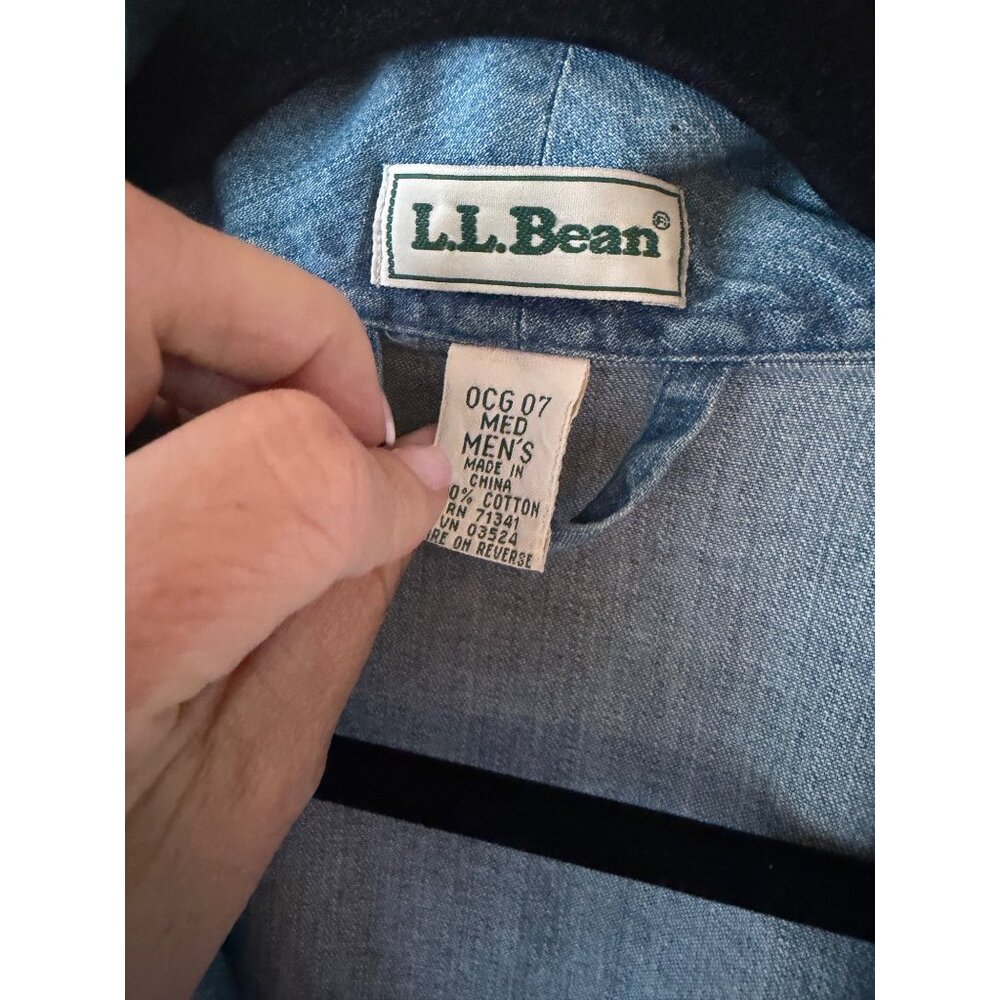 LL Bean Mens Denim Robe Size Medium Blue Self Wrap Long Sleeved Relaxed Vintage - Picture 3 of 9